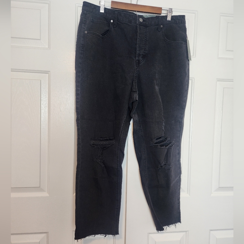 Wild Fable Super High Rise Women's Black Distressed Legs & Hem Jeans Size 17 NWT